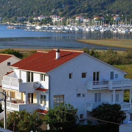 Apartmani Franciska Rab Town Exterior foto